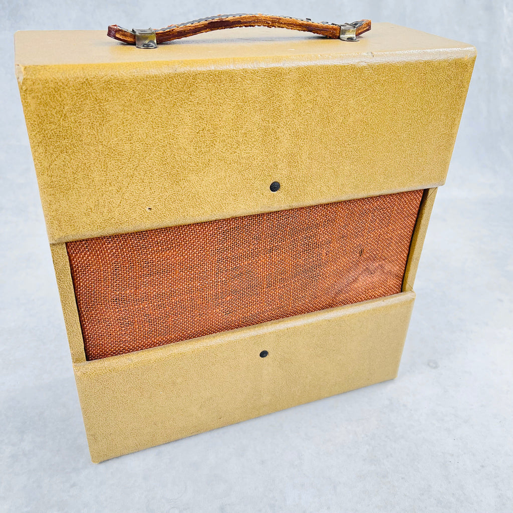 Danelectro Cadet 1x6 Combo Amplifier 1954 - Tan - 3