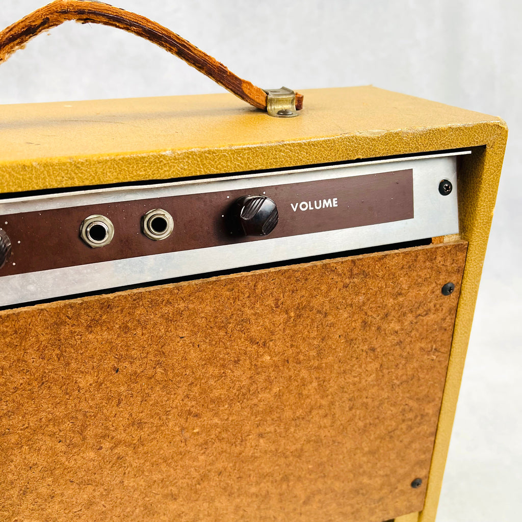 Danelectro Cadet 1x6 Combo Amplifier 1954 - Tan - 8