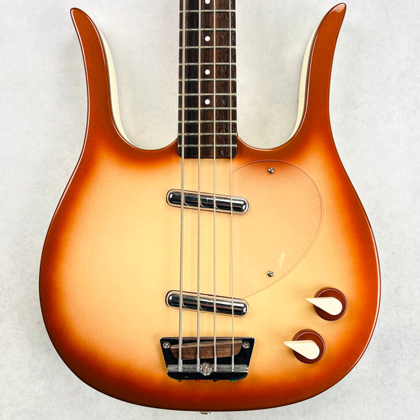 Danelectro Longhorn Bass 2022 - Copperburst - 1