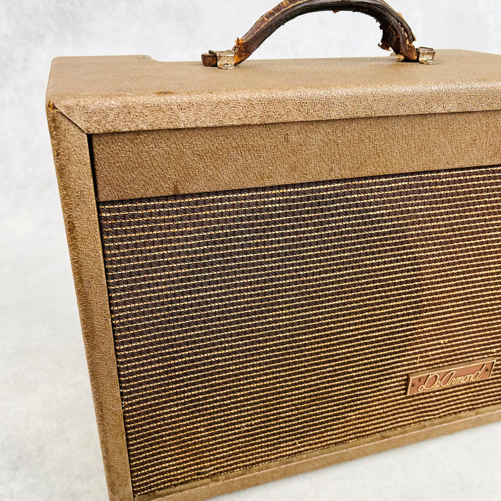 DeArmond R5T 1x10" Combo Amplifier 1960 - Brown - 3
