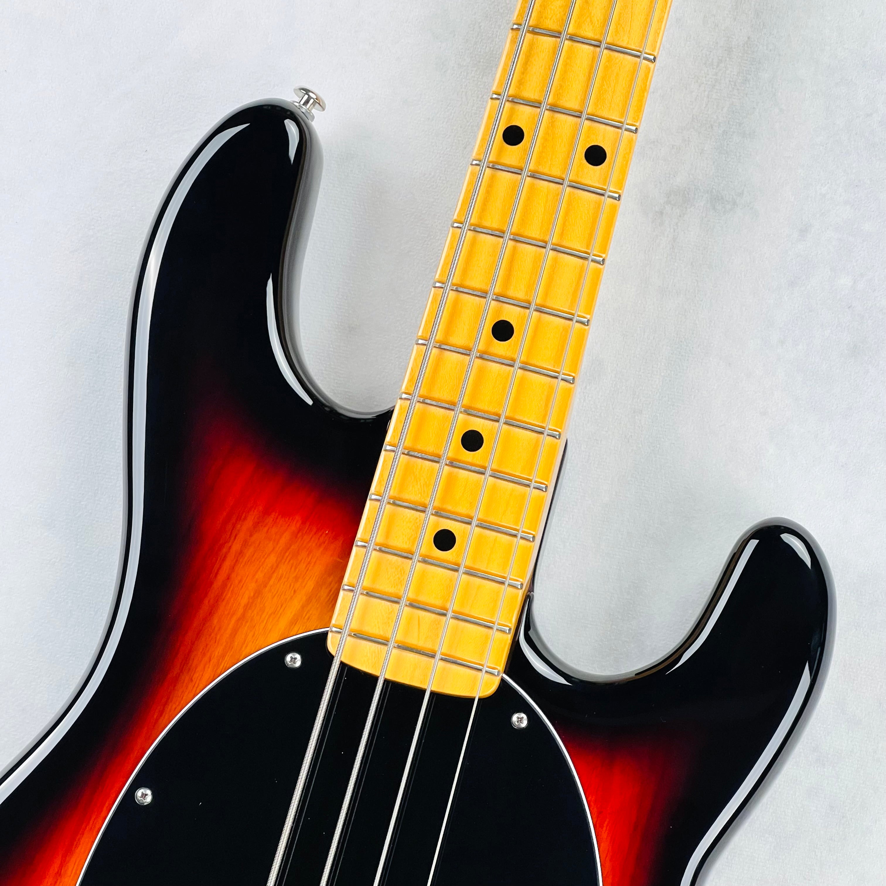 MUSIC MAN Retro ’70s StingRay Retro '70s StingRay Bass | Basses | Ernie Ball Music Man