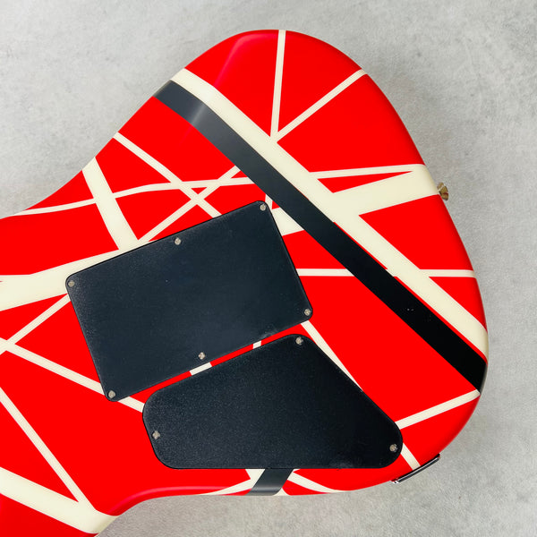 EVH Striped Series 5150 2021 - Red, Black and White - 12