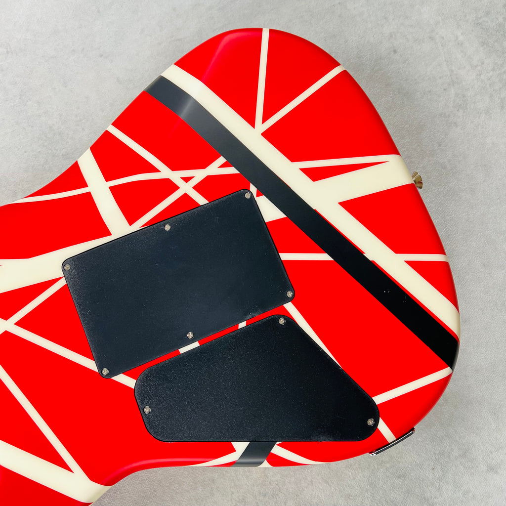 EVH Striped Series 5150 2021 - Red, Black and White - 12