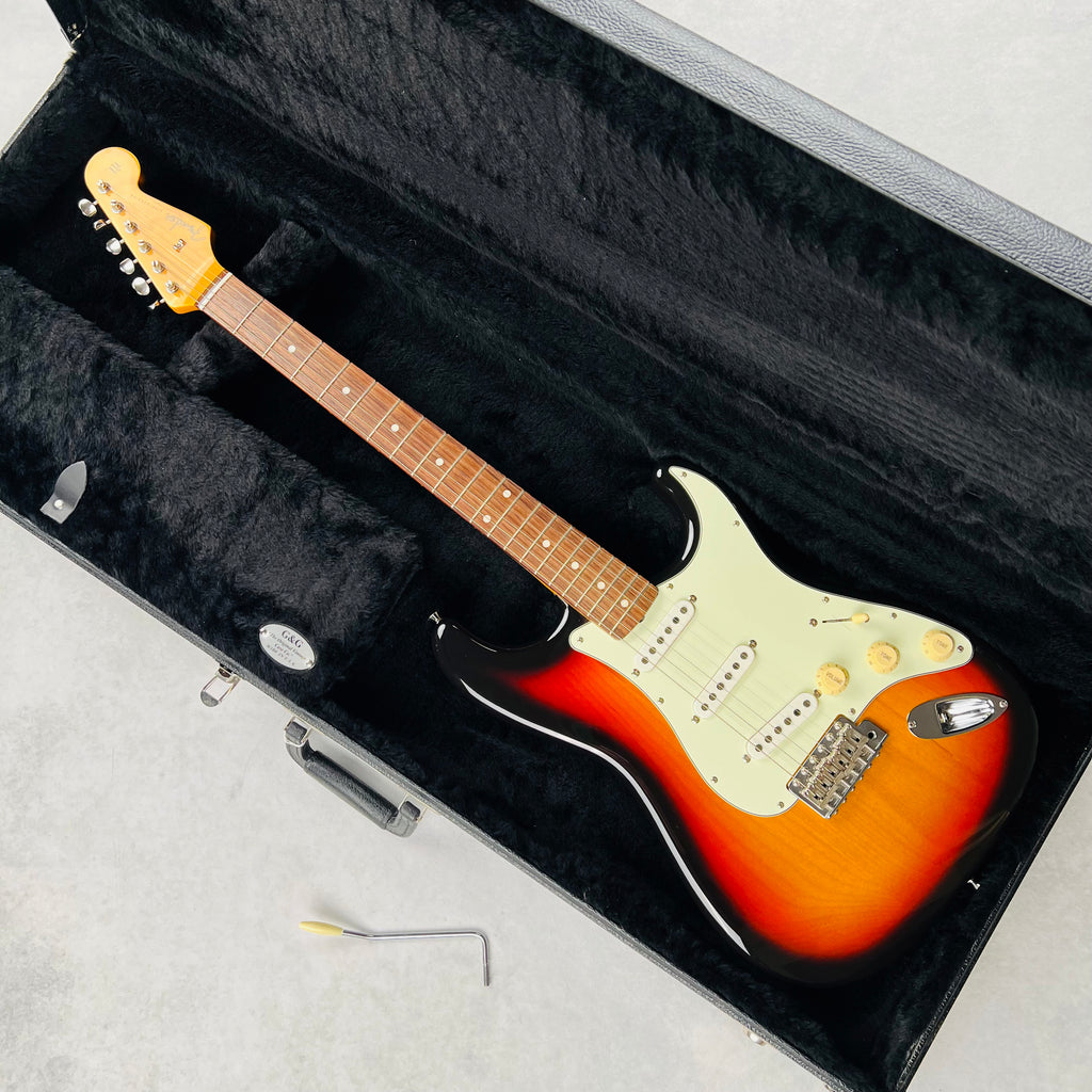 Fender 62 Stratocaster Crafted In Japan with HSC 2006 - 3-Tone Sunburst - 17