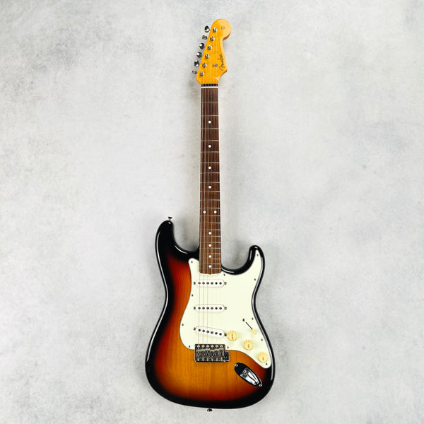 Fender 62 Stratocaster Crafted In Japan with HSC 2006 - 3-Tone Sunburst - 2