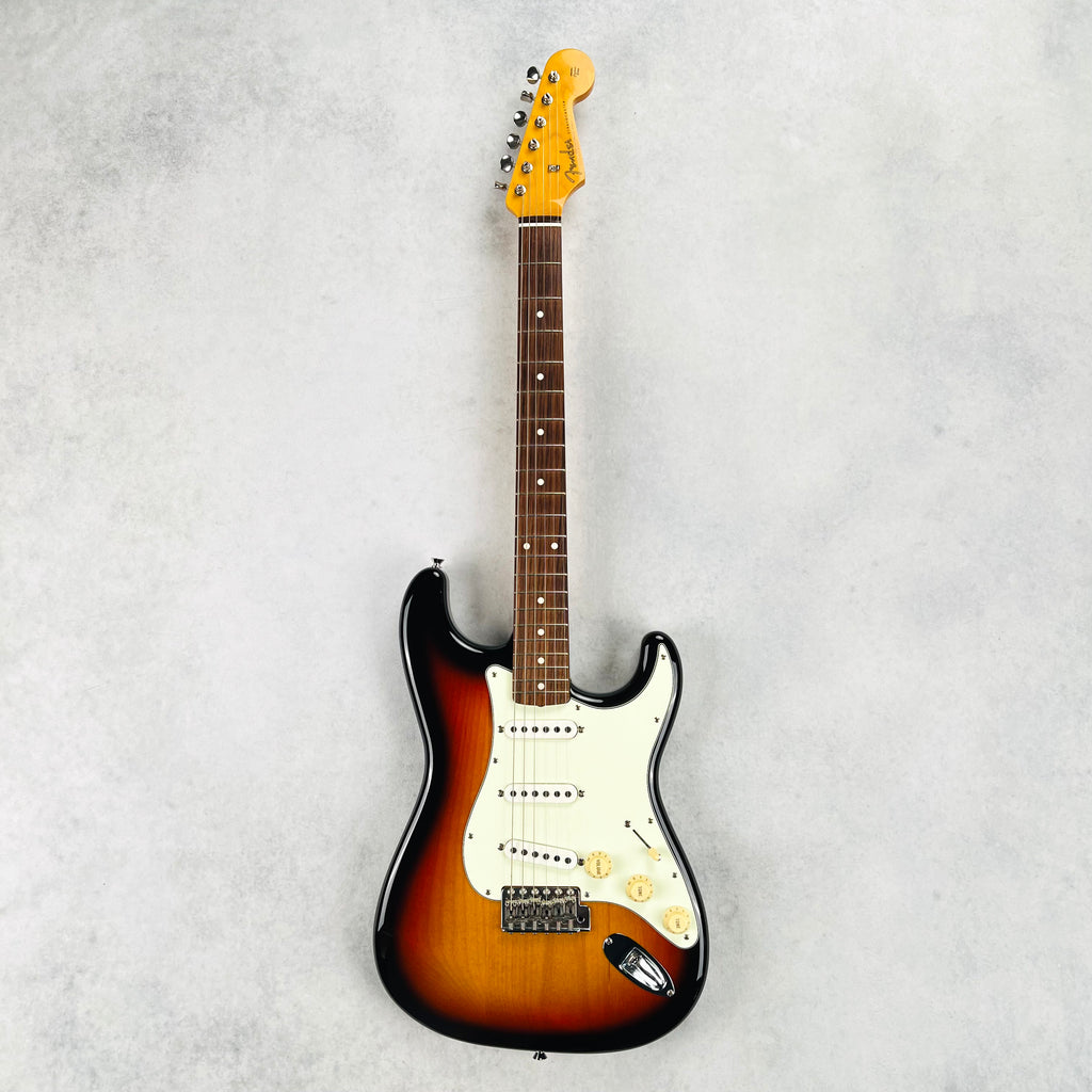 Fender 62 Stratocaster Crafted In Japan with HSC 2006 - 3-Tone Sunburst - 2