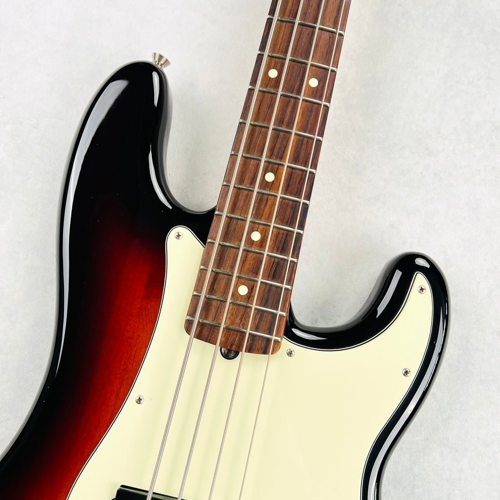 Fender American Prefessional Precision Bass Rosewood Fingerboard 2018 - 3-Color Sunburst - 3