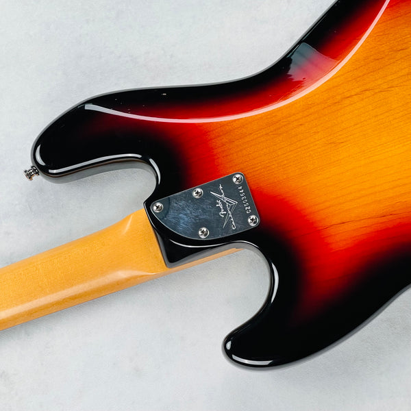 Fender Custom Shop Custom Classic Jazz Bass 2010s - 3-Tone Sunburst - 16
