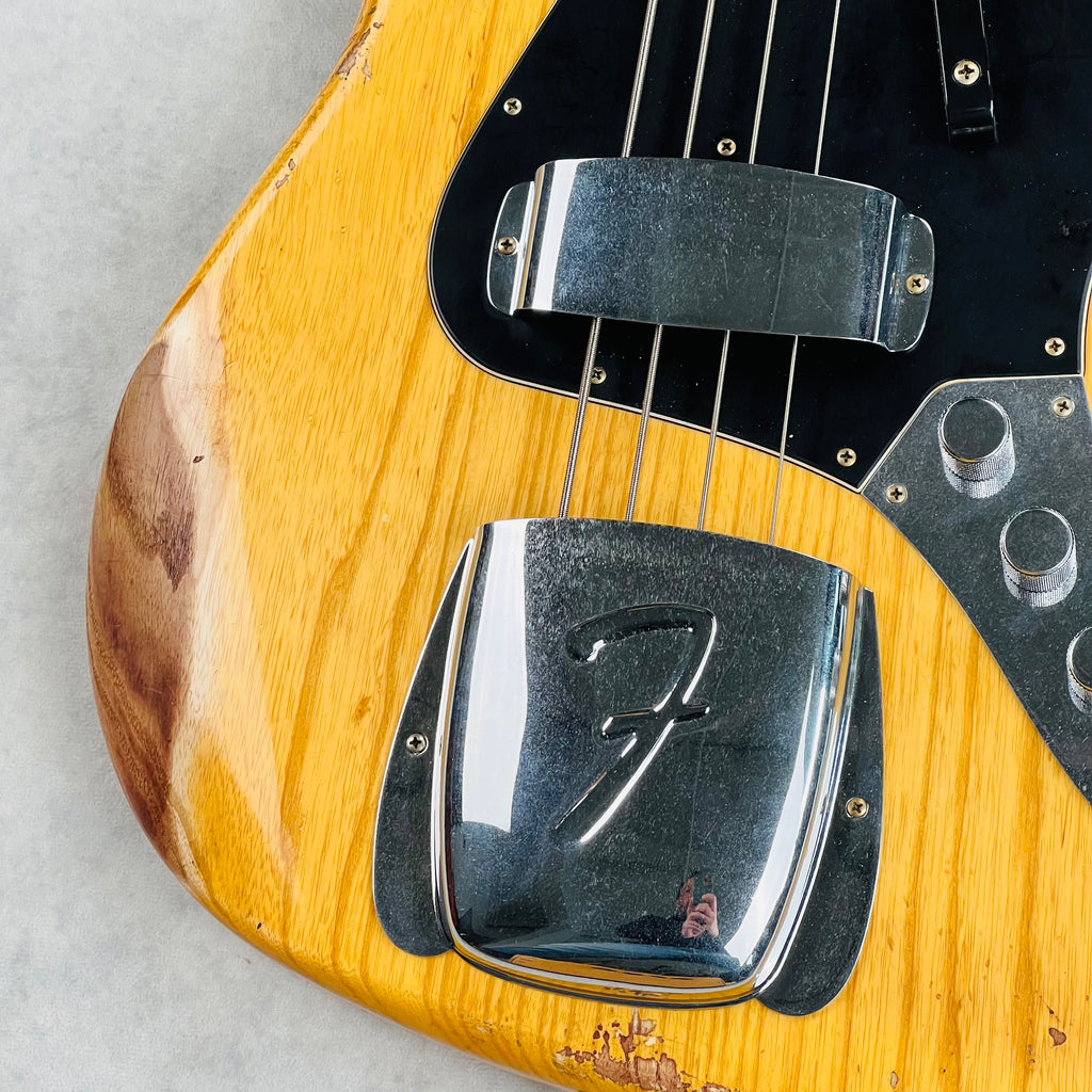 Fender Custom Shop Limited Edition Jazz Bass Heavy Relic 2023 - Aged Natural - 4