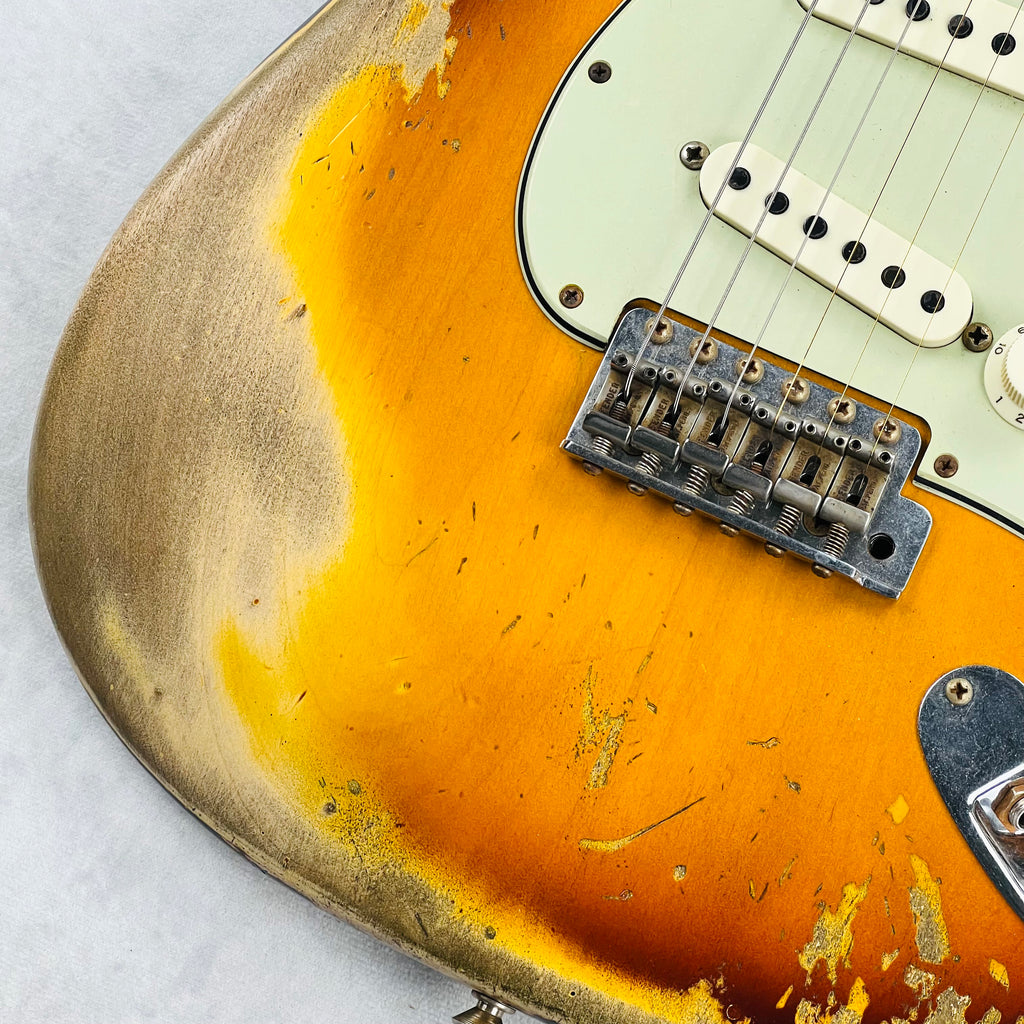 Fender Custom Shop Ltd '60 Dual Mag II Stratocaster Super Heavy Relic 2021 - Faded 3-Tone Sunburst - 5