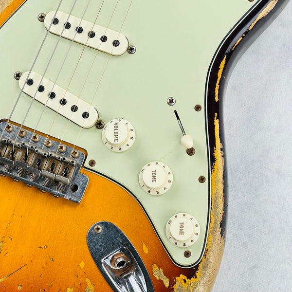 Fender Custom Shop Ltd '60 Dual Mag II Stratocaster Super Heavy Relic 2021 - Faded 3-Tone Sunburst - 7