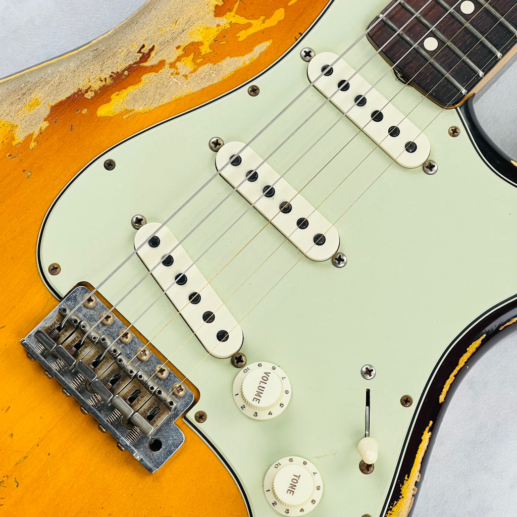 Fender Custom Shop Ltd '60 Dual Mag II Stratocaster Super Heavy Relic 2021 - Faded 3-Tone Sunburst - 9