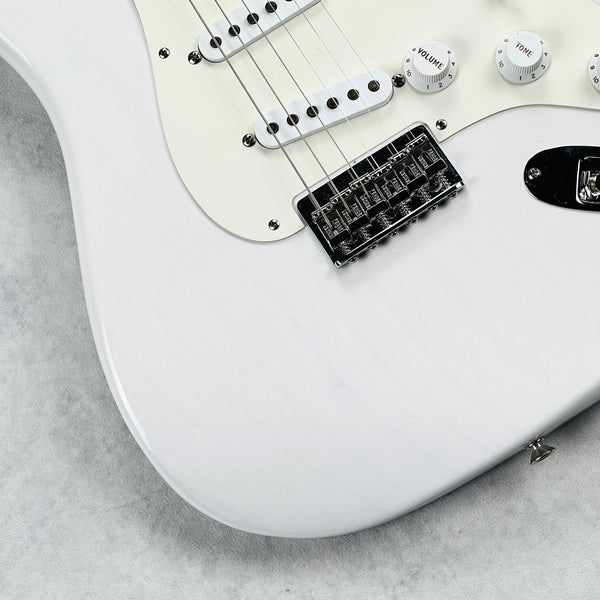 Fender Custom Shop LTD 70th Anniversary 1954 Stratocaster Hardtail Deluxe Closet Classic 2024 - White Blonde - 4