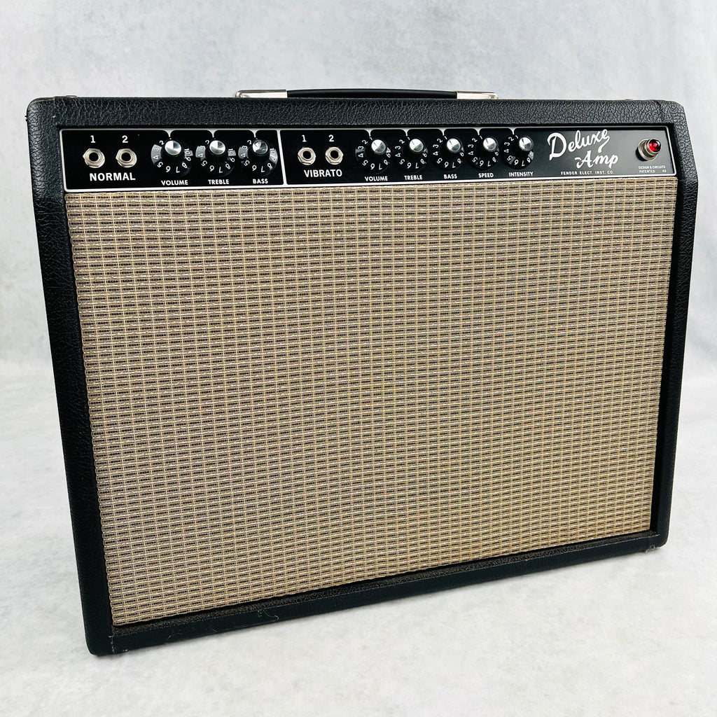 1964 Fender Deluxe 1x12" Vintage Guitar Combo Amplifier 20 Watts - Black Panel Non-Reverb - 25