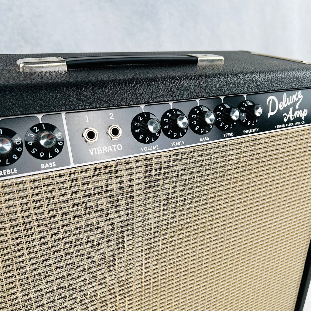 1964 Fender Deluxe 1x12" Vintage Guitar Combo Amplifier 20 Watts - Black Panel Non-Reverb - 3