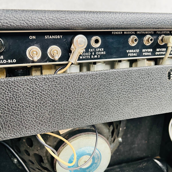 Fender Deluxe Reverb Silver Panel 1x12" Combo Amplifier 1976 - Black - 12