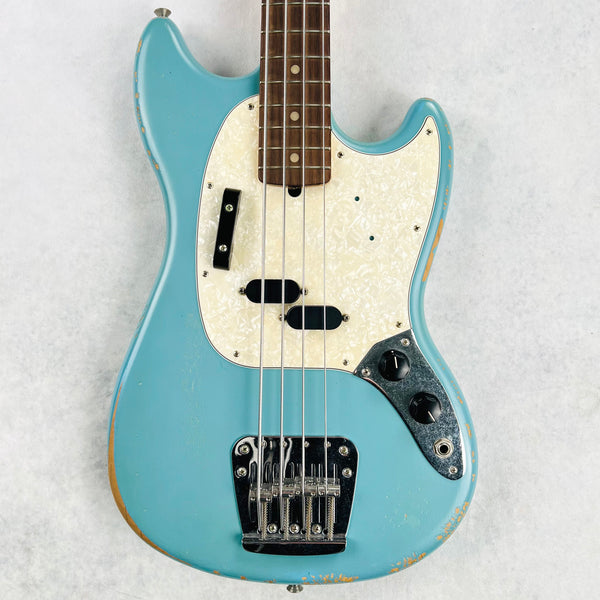 Fender JMJ Road Worn Mustang Bass Rosewood Fingerboard 2020 - Faded Daphne Blue - 1