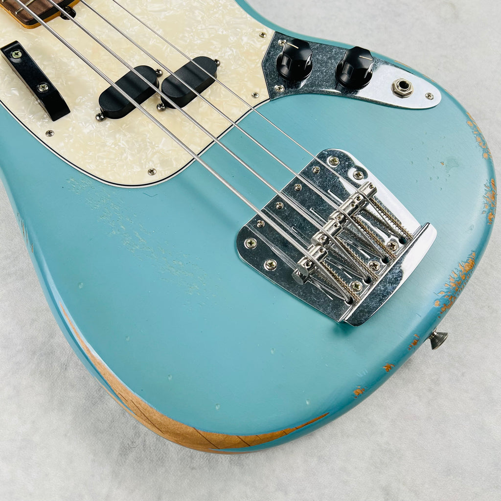 Fender JMJ Road Worn Mustang Bass Rosewood Fingerboard 2020 - Faded Daphne Blue - 7