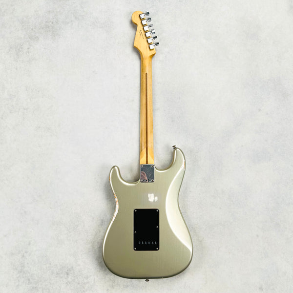 Fender Road Worn Player Stratocaster HSS 2011 - Inca Silver - 10
