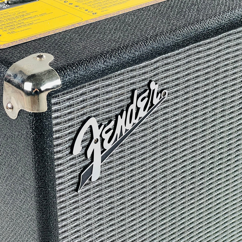 Fender Rumble 100 V3 1x12" Bass Combo Amplifier 2020 - Black - 4
