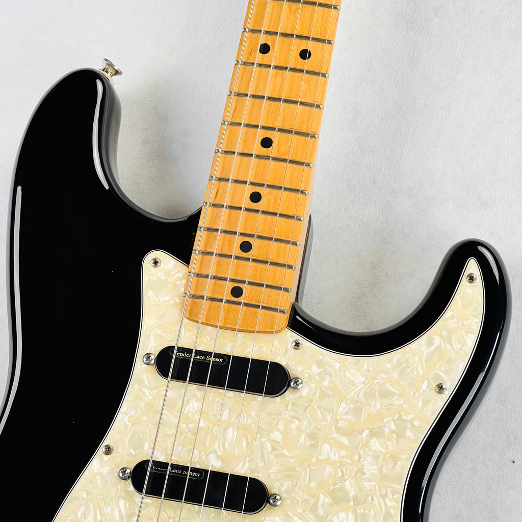 Fender Sam Ash Sunset Blvd Stratocaster with Lace Pickups 1998 - Black - 3