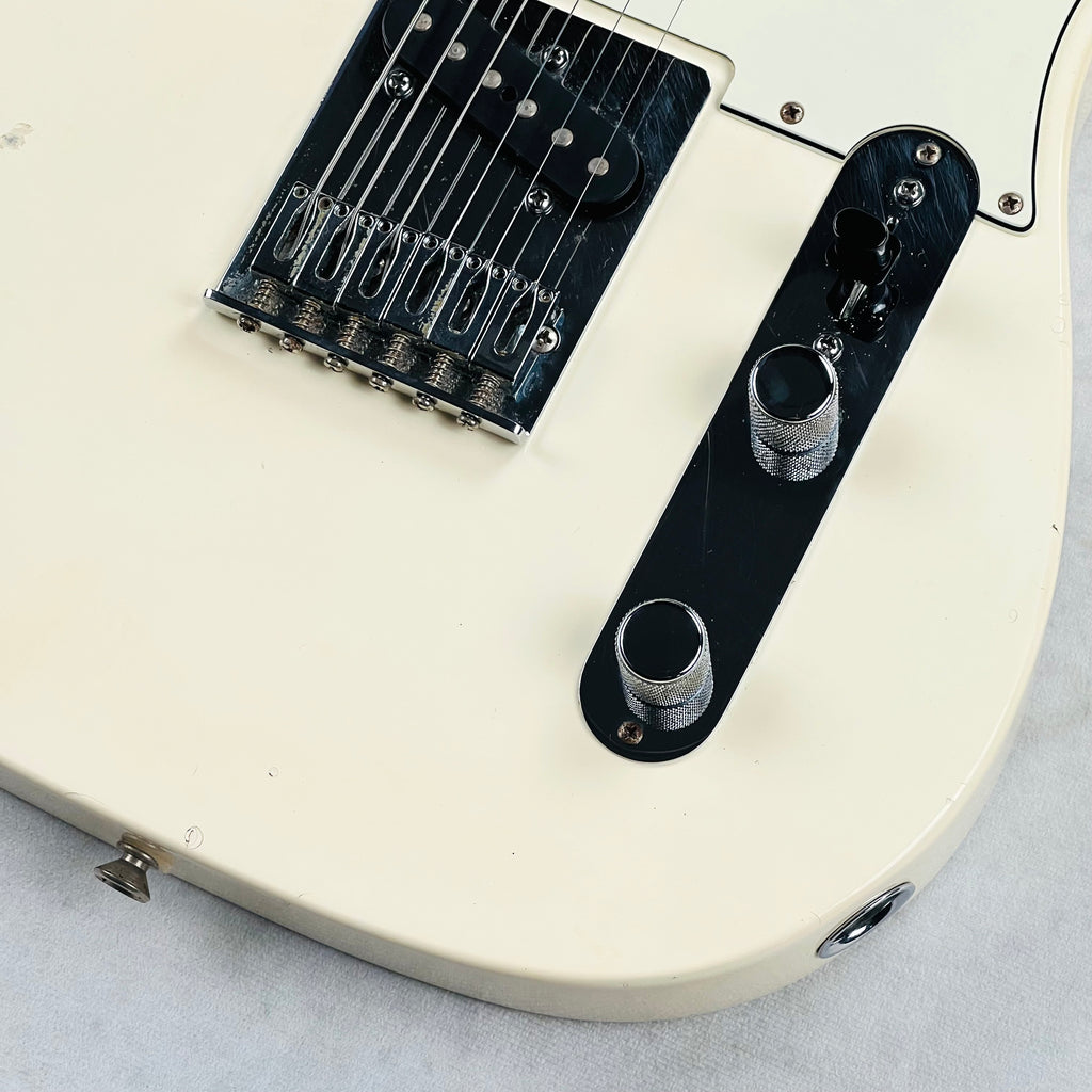 Fender Standard Telecaster Maple Fingerboard MIM 2012 - Arctic White - 5