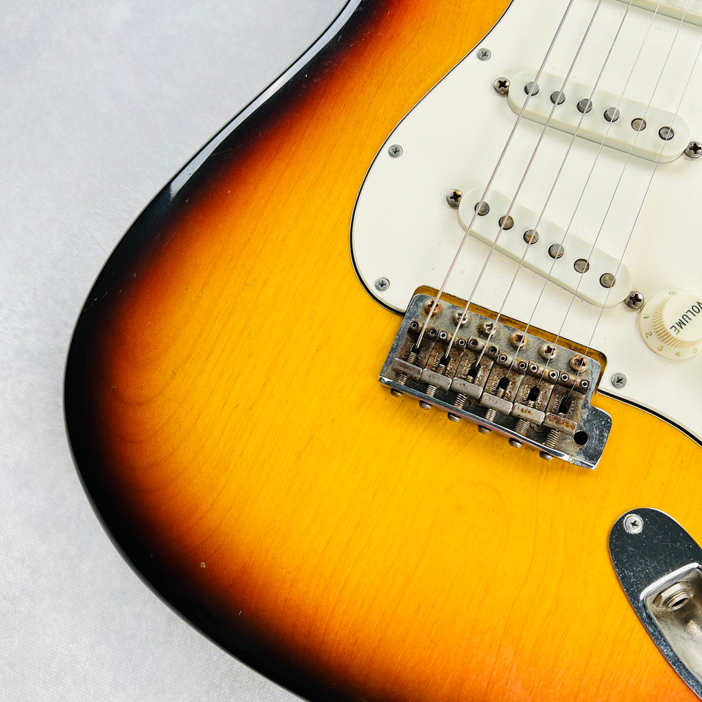 Fender Stratocaster Rosewood Fingerboard 1970 - 3-Tone Sunburst - 4