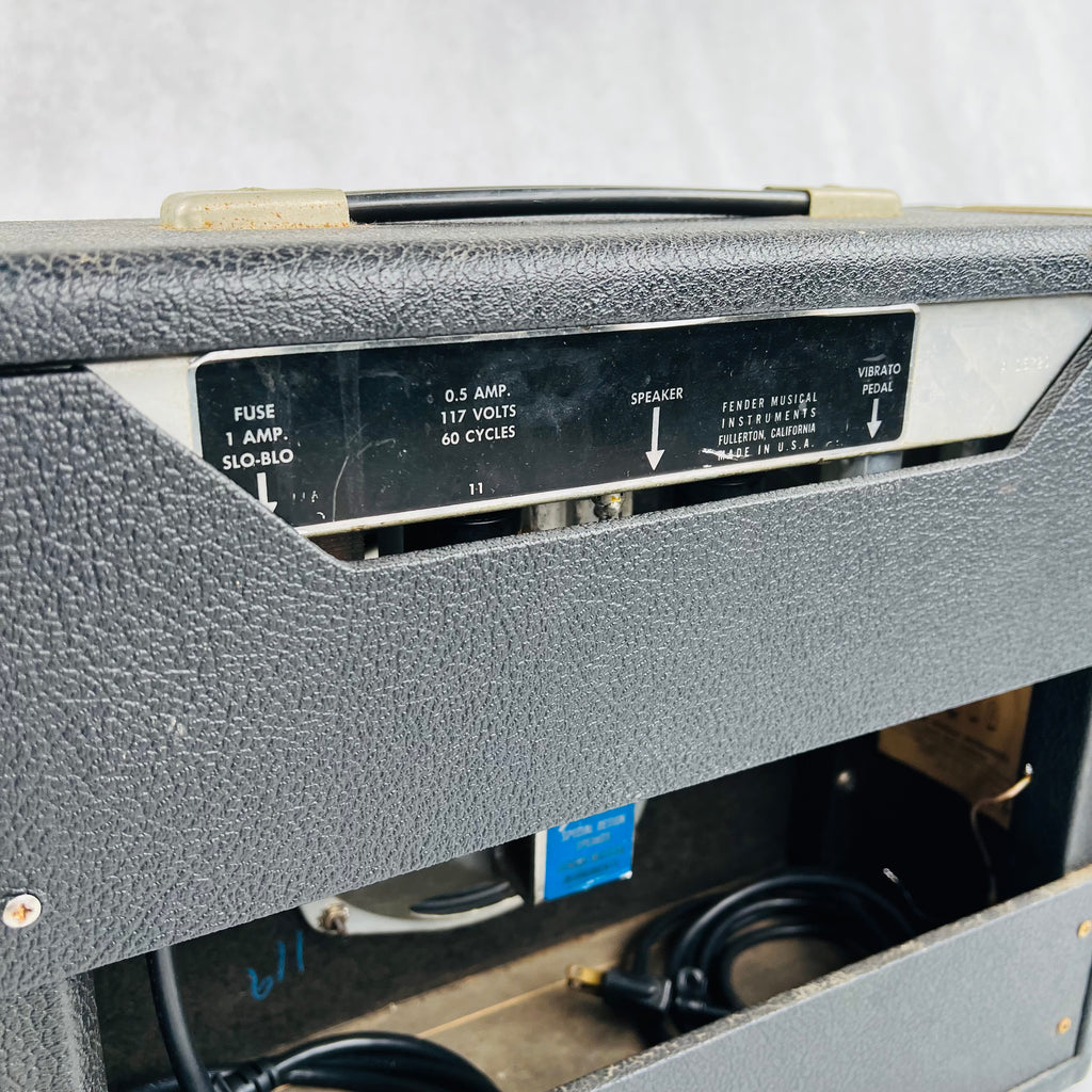 Vintage Fender Vibro Champ 1x8" Combo Amp 1966 - Black - 13