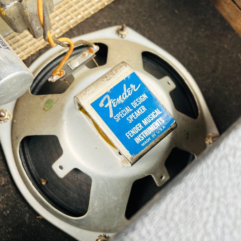 Vintage Fender Vibro Champ 1x8" Combo Amp 1966 - Black - 15