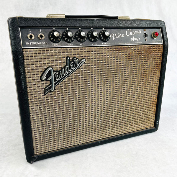 Vintage Fender Vibro Champ 1x8" Combo Amp 1966 - Black - 1