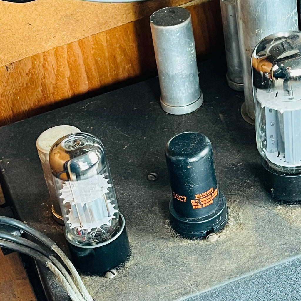 Flot-A-Tone Model 600 1x12" Combo Amp 1950 - Brown - 19