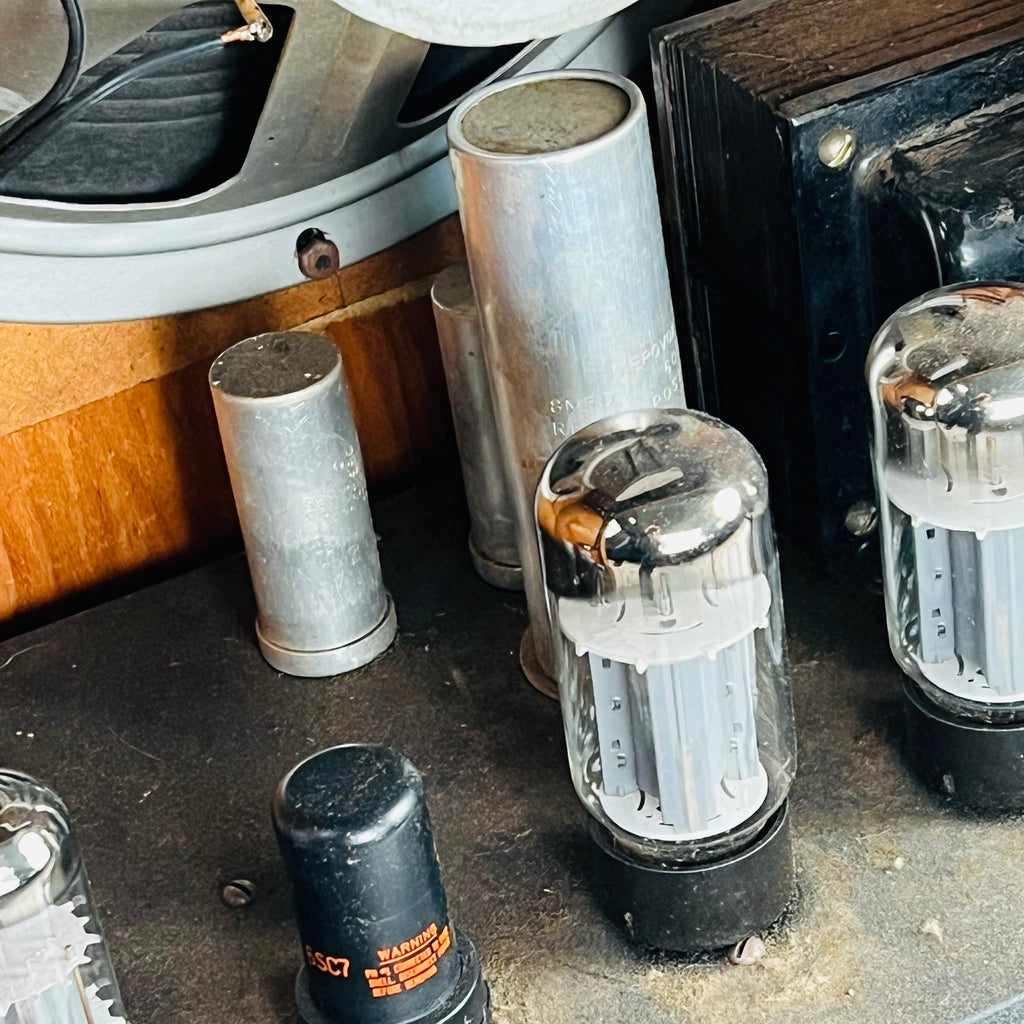 Flot-A-Tone Model 600 1x12" Combo Amp 1950 - Brown - 20