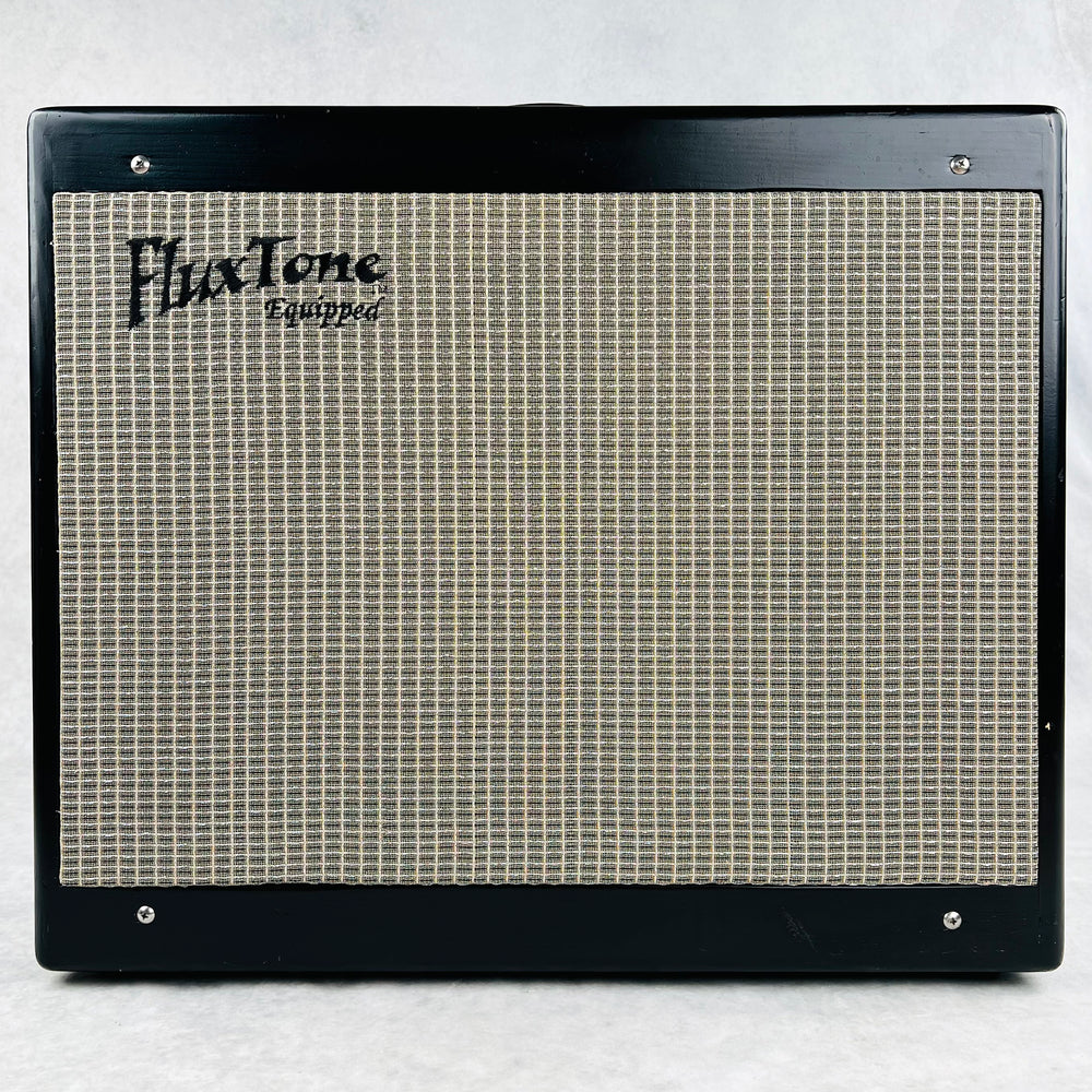 Denver Amp Works FluxTone Equipped Univox 2x12