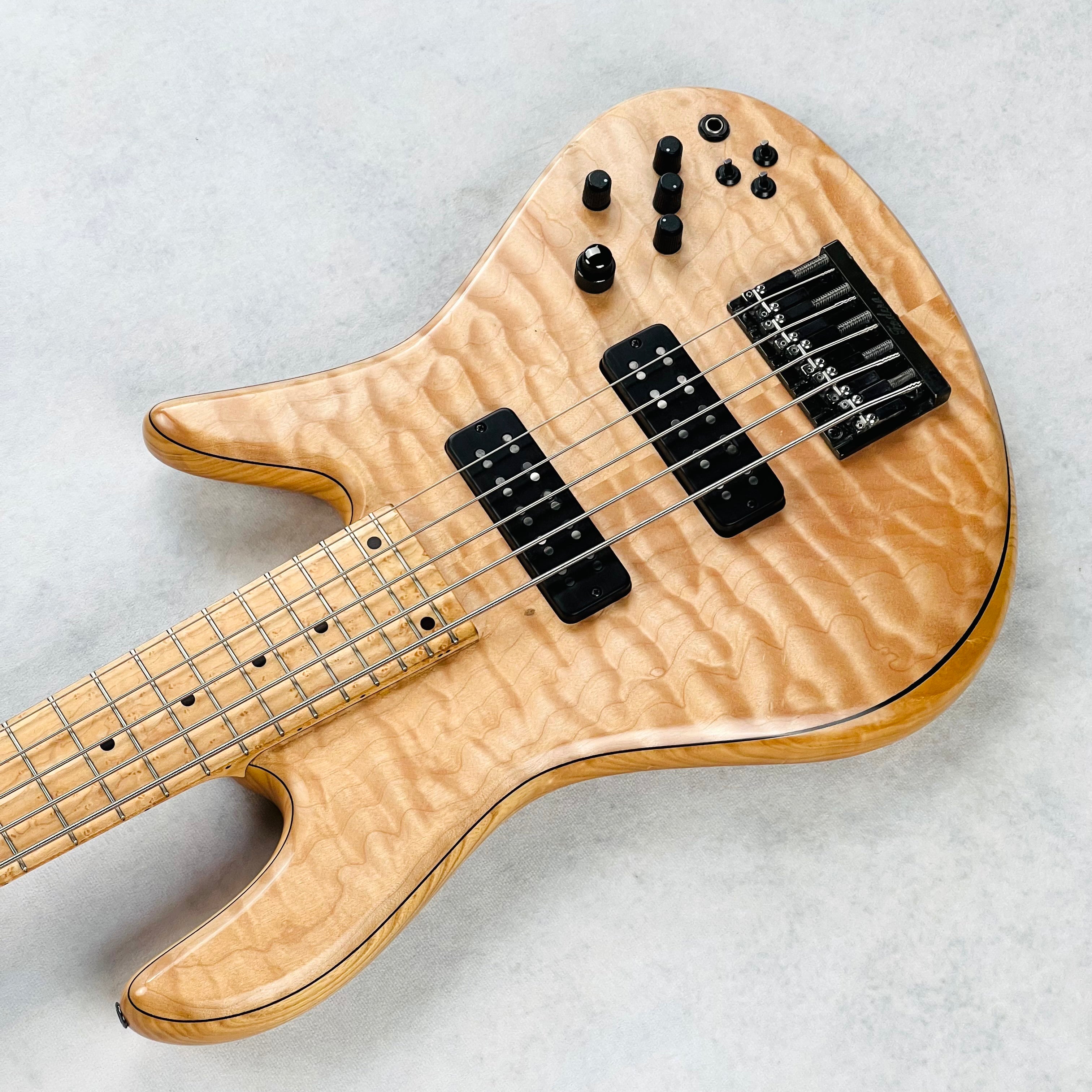 Fodera Emperor Quilt Maple Bolt On 5-String 2011 - Natural | Tone Wolf