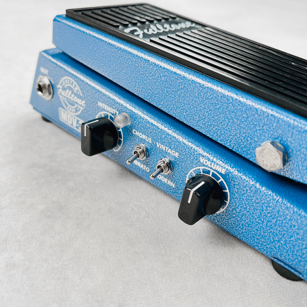 Fulltone Custom Shop Mini Deja Vibe MDV-3 Chorus Vibrato Pedal - Blue - 3