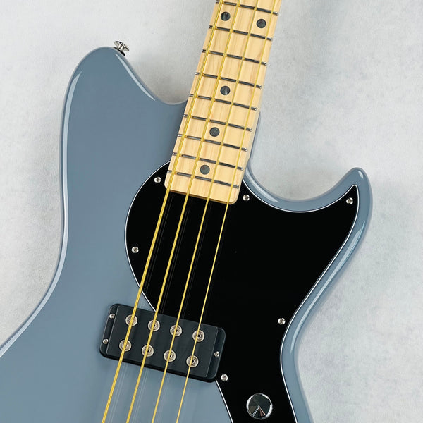 G&L Fullerton Deluxe Fallout Shortscale 4-String Bass 2023 - Pearl Grey - 3