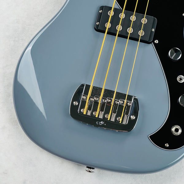 G&L Fullerton Deluxe Fallout Shortscale 4-String Bass 2023 - Pearl Grey - 4