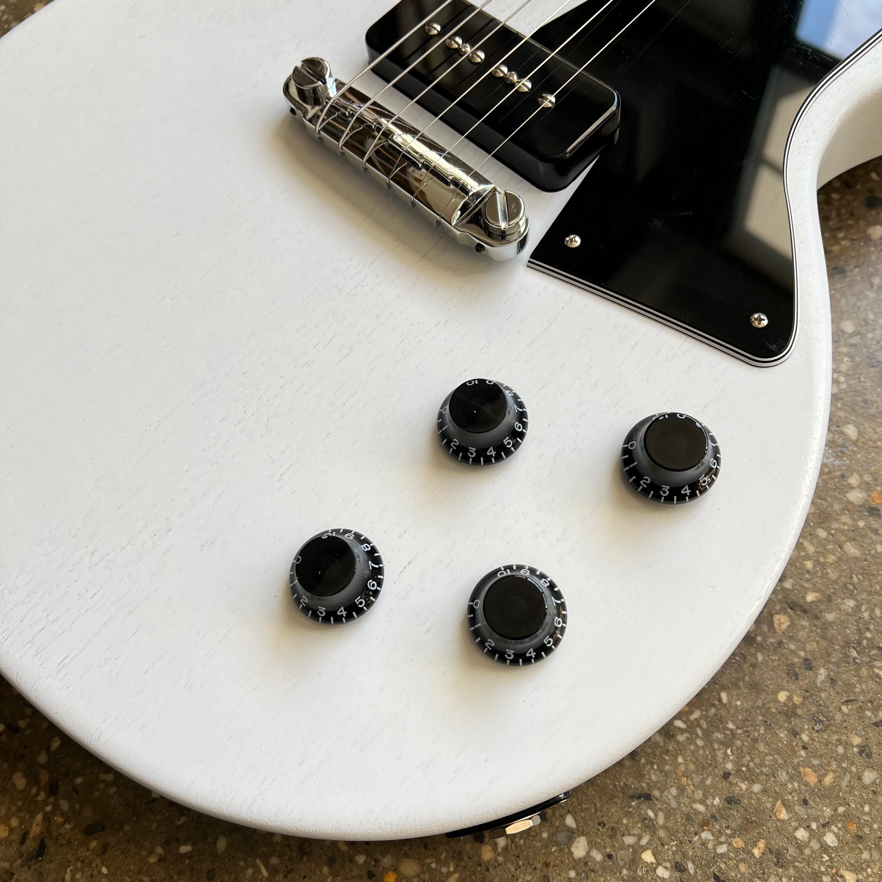 Gibson Les Paul Special Tribute P-90 2021 - Worn White Satin