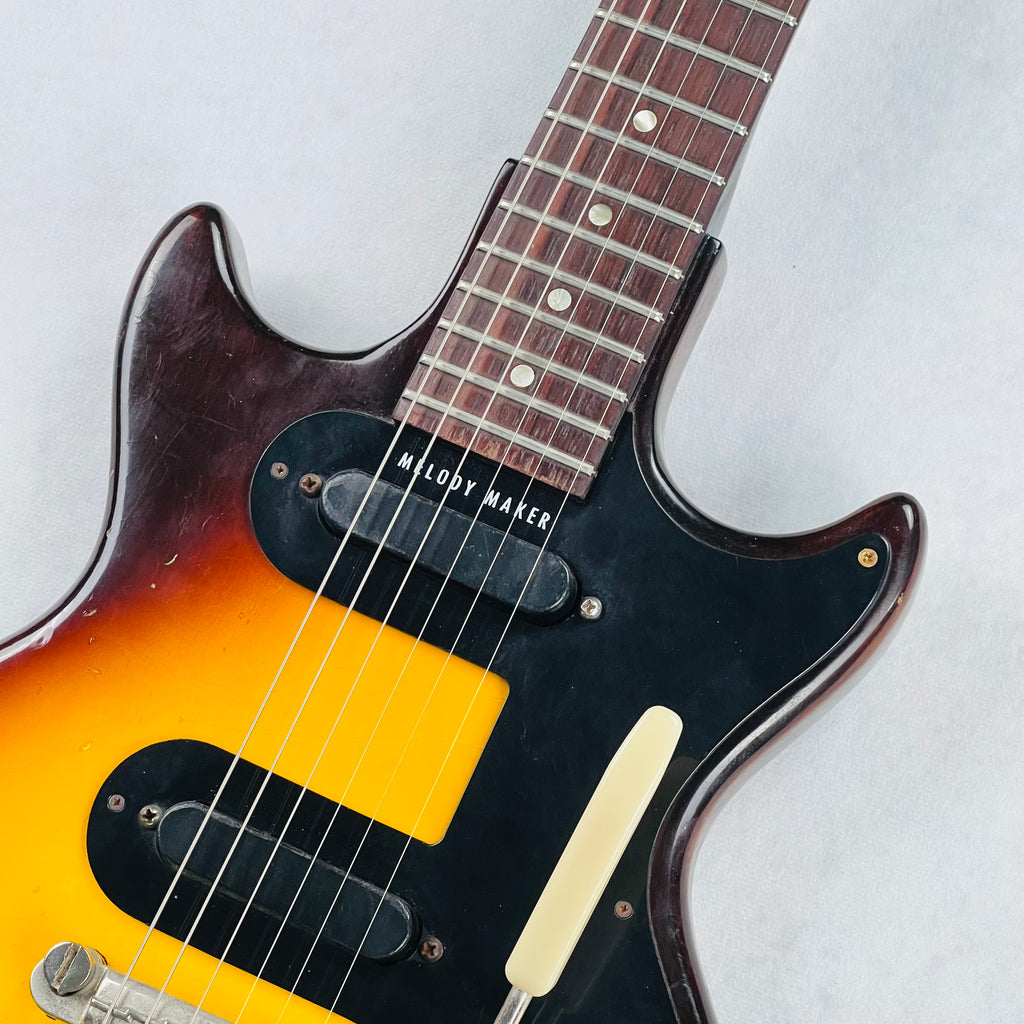 Gibson Melody Maker Double Cutaway 2-Pickup Vibrola 1964 - Sunburst - 8