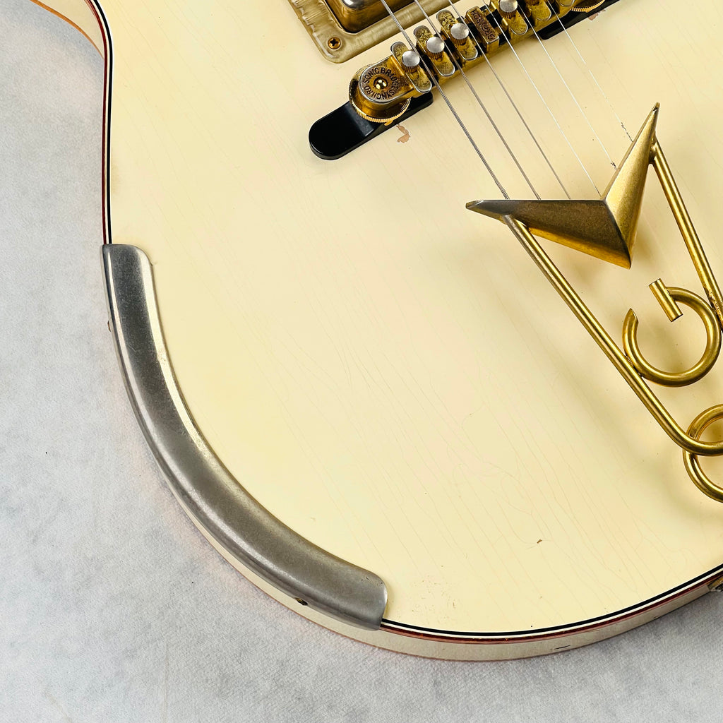 Gretsch Custom Shop G6134CS White Penguin Relic Masterbuilt by Stephen Stern 2013 - White - 4