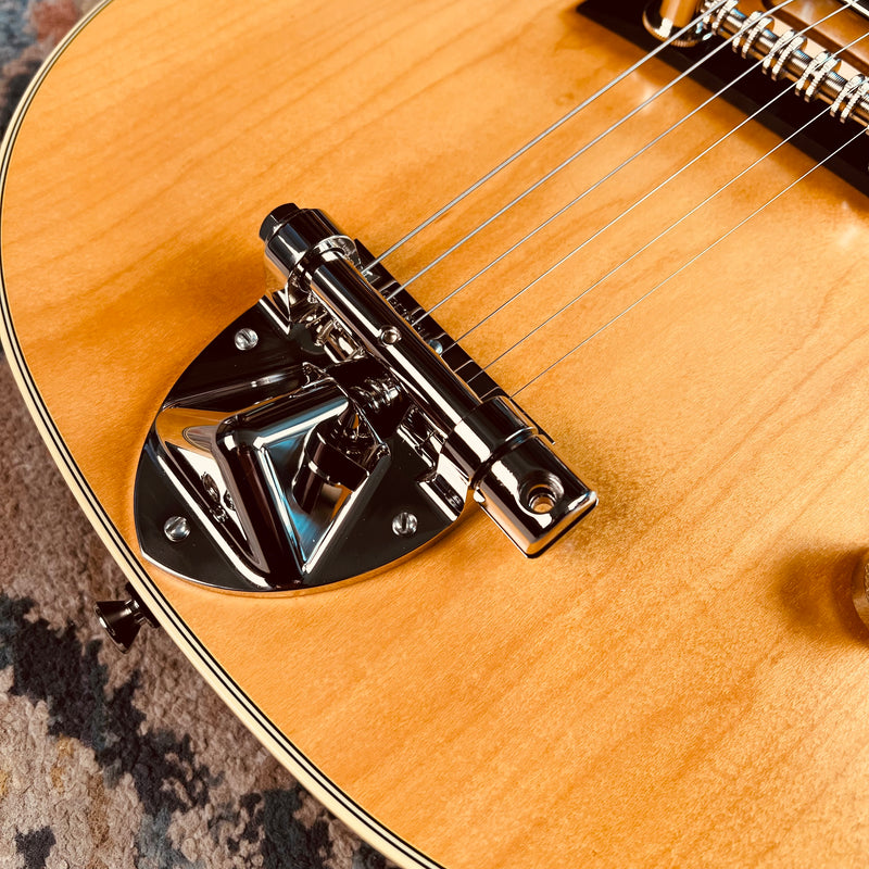 Gretsch G6131-MY Malcolm Young Signature Jet - Natural - Lifestyle Tailpiece