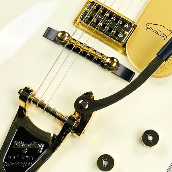 Gretsch G6134T-58 Vintage Select '58 Penguin with Bigsby - Vintage White - 5