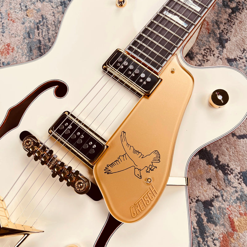 Gretsch G6136-55 Vintage Select Edition '55 Falcon Hollow Body with Cadillac Tailpiece - White Lacquer - Pickups