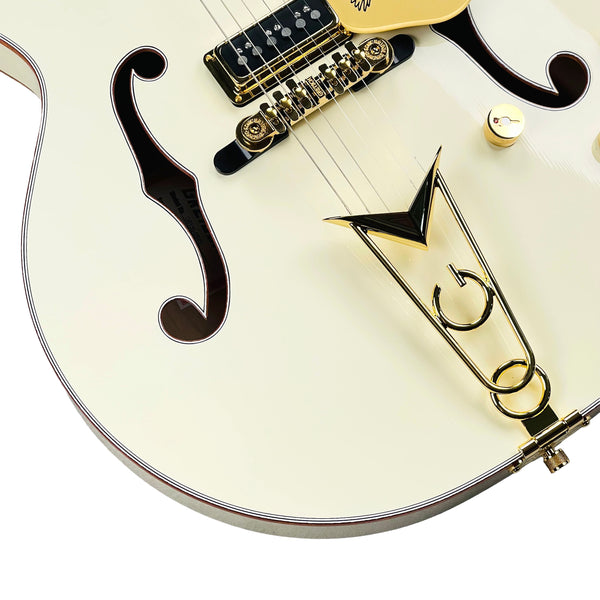 Gretsch G6136-55 Vintage Select Edition '55 Falcon Hollow Body with Cadillac Tailpiece - White Lacquer - 4