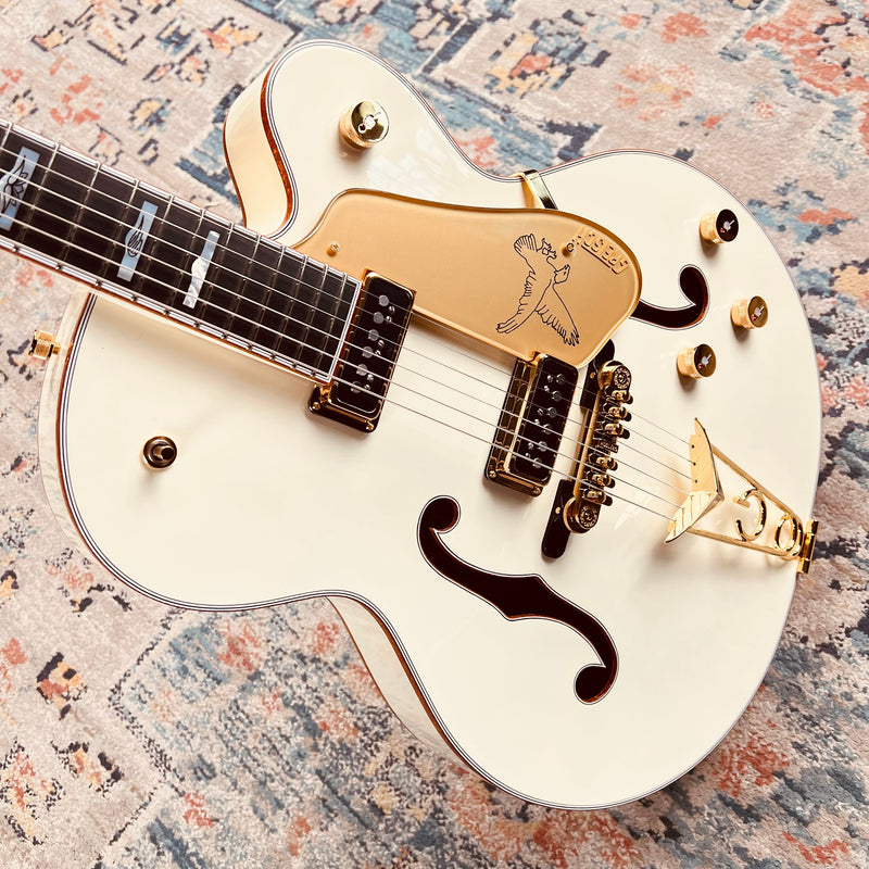 Gretsch G6136-55 Vintage Select Edition '55 Falcon Hollow Body with Cadillac Tailpiece - White Lacquer - Body