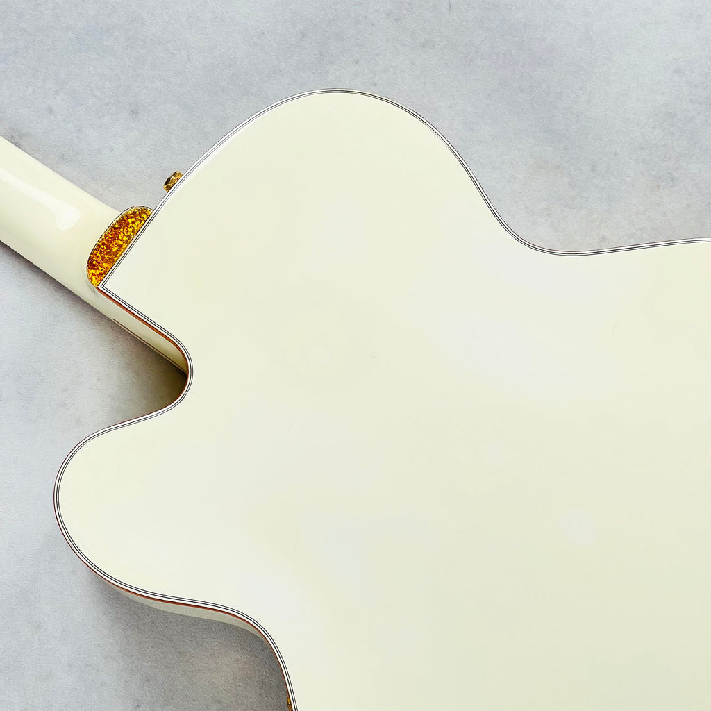Gretsch G6136 White Falcon Cadillac Tailpiece 2006 - White - 14
