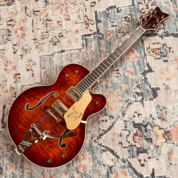 Gretsch G6136TGQM-59 Limited Edition Quilt Classic Falcon with Bigsby - Forge Glow - Full Front