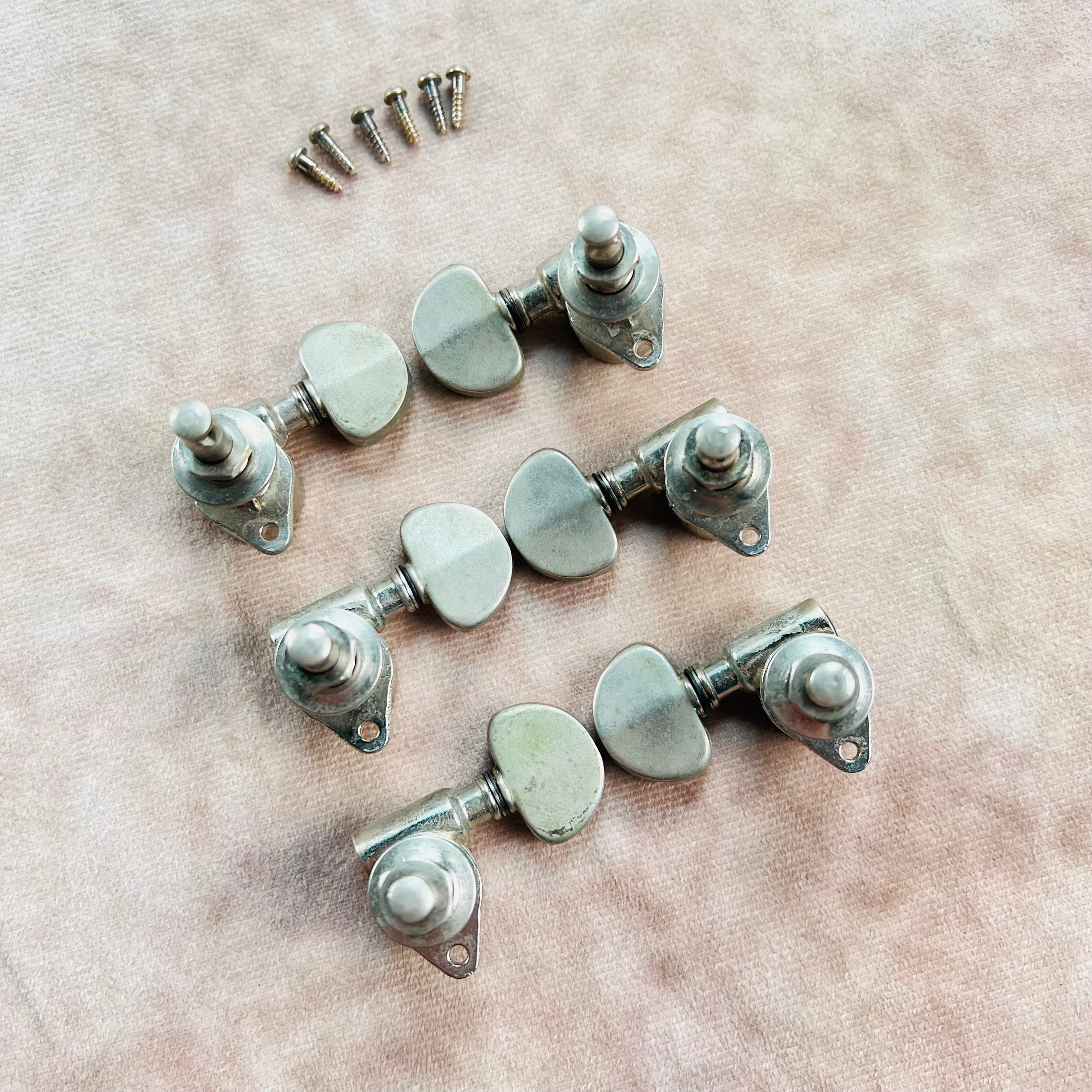 Grover 3x3 Milk Bottle Rotomatic Tuners 70s - Nickel | Tone Wolf