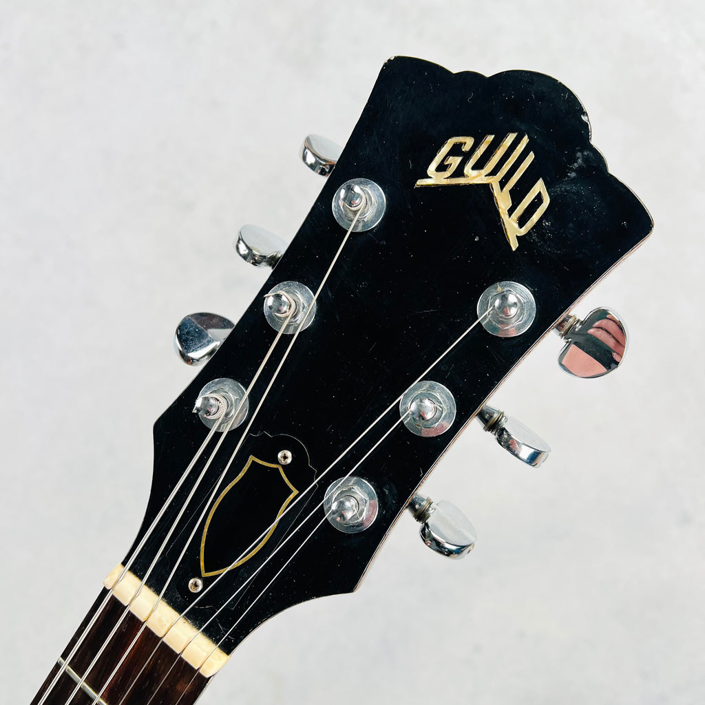 Guild T-100 Hollow Body 1967 - Sunburst - 11