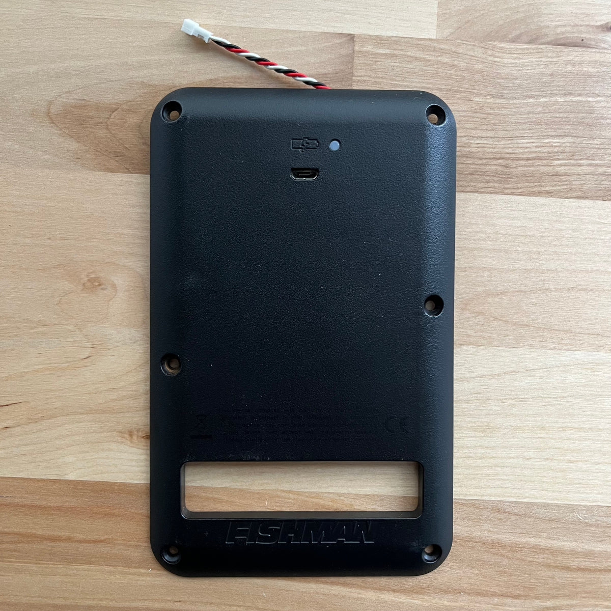 Fishman Fluence Rechargeable 9v Battery Pack for Strat Black Tone Wolf